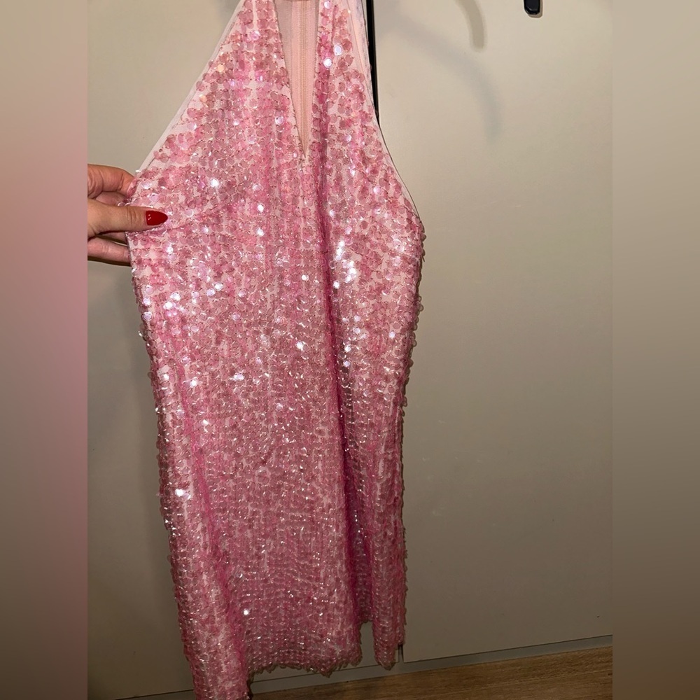 Wardrobes by Chen Luxury Halter Pink Sequin Short cocktail Dress Limmi Sz M - Picture 6 of 9